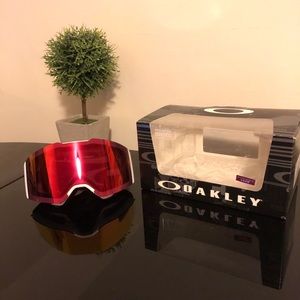 Brand New Oakley Fall Line Iridium Ski Goggles